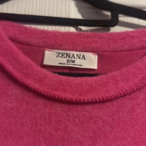 New without tags Zenana fuchsia pink sweater - Picture 2 of 4